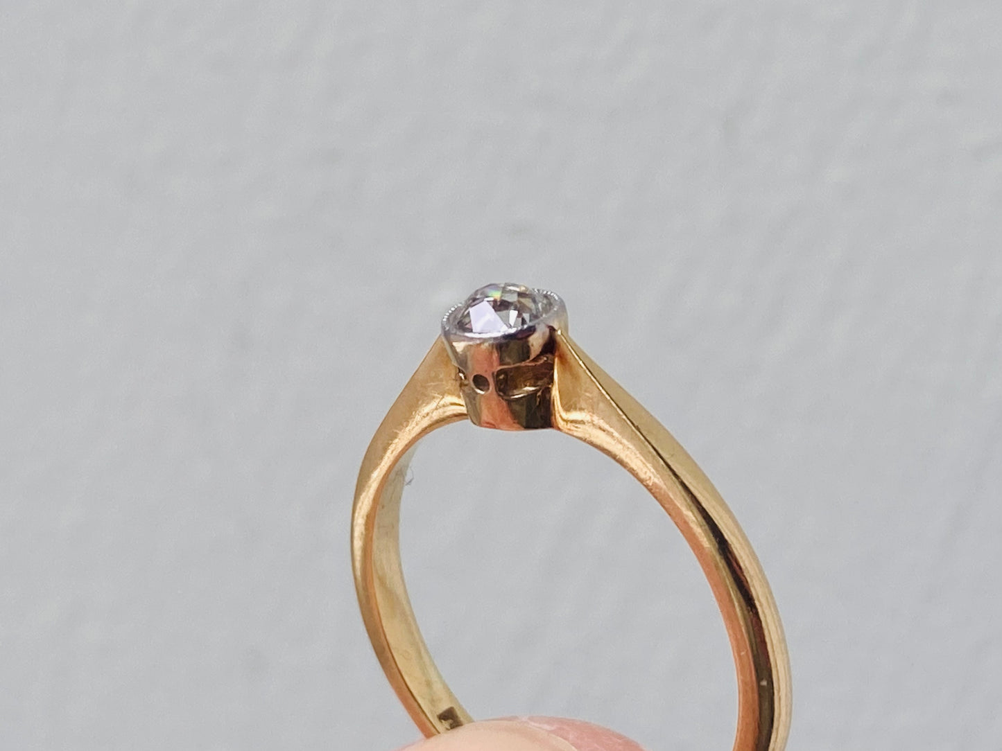 Antique 18ct Gold Solitaire Diamond Ring