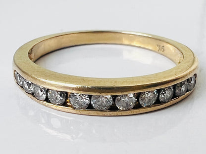 9ct Gold Eleven-Stone Diamond Ring