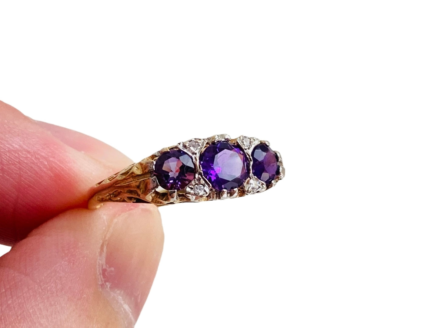 Vintage 9ct Gold Amethyst & Diamond Ring