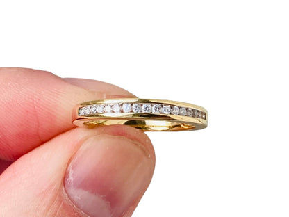 18ct Gold Diamond Ring