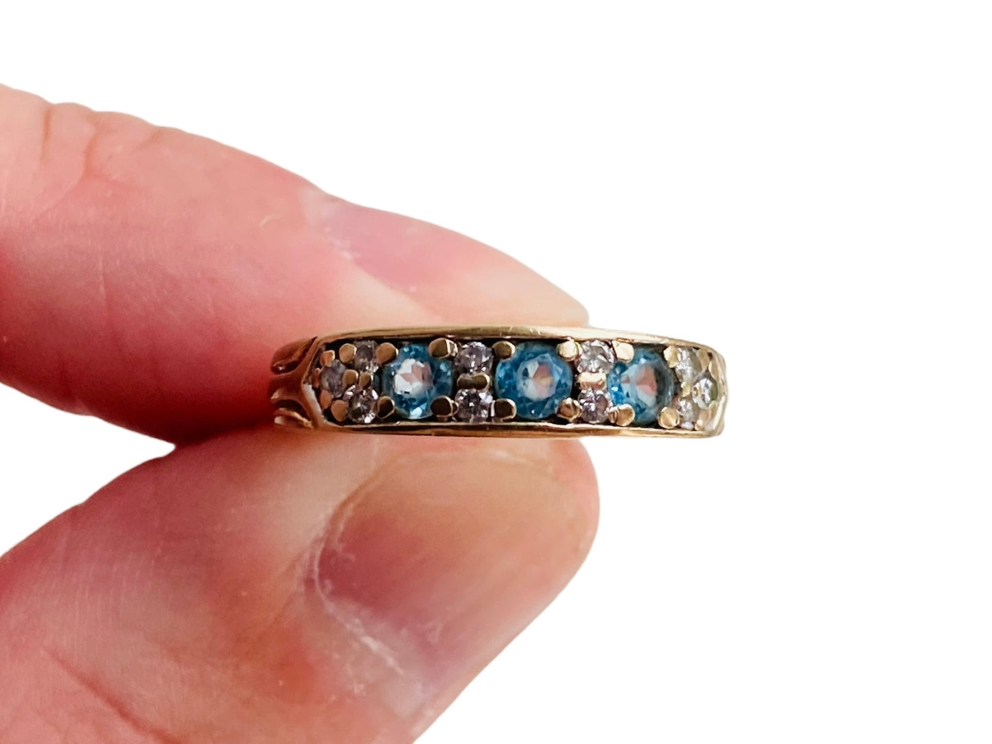 9ct Gold Topaz & Diamond Ring