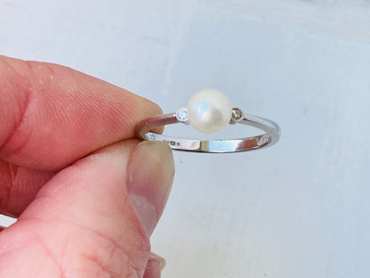 9ct Gold Pearl & Diamond Ring