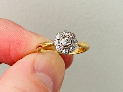 18ct Gold Diamond Ring