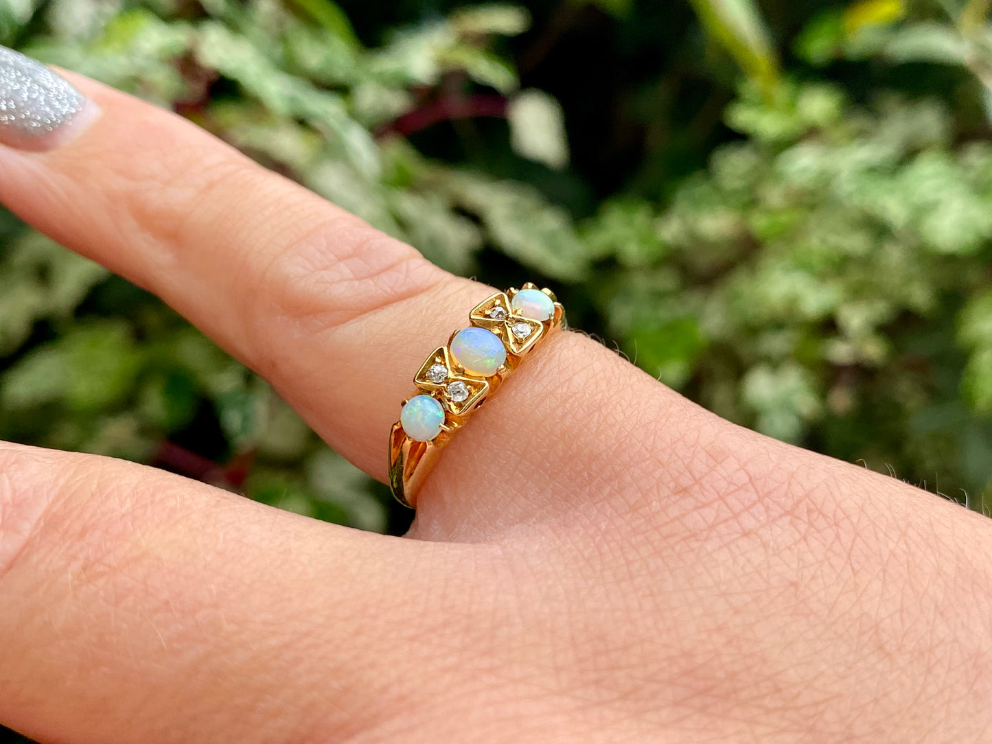 Antique Victorian 18ct Gold Opal & Diamond Ring