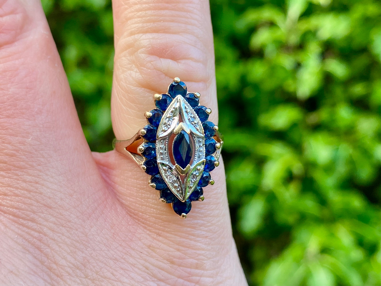 Vintage 9ct Gold Sapphire & Diamond Ring