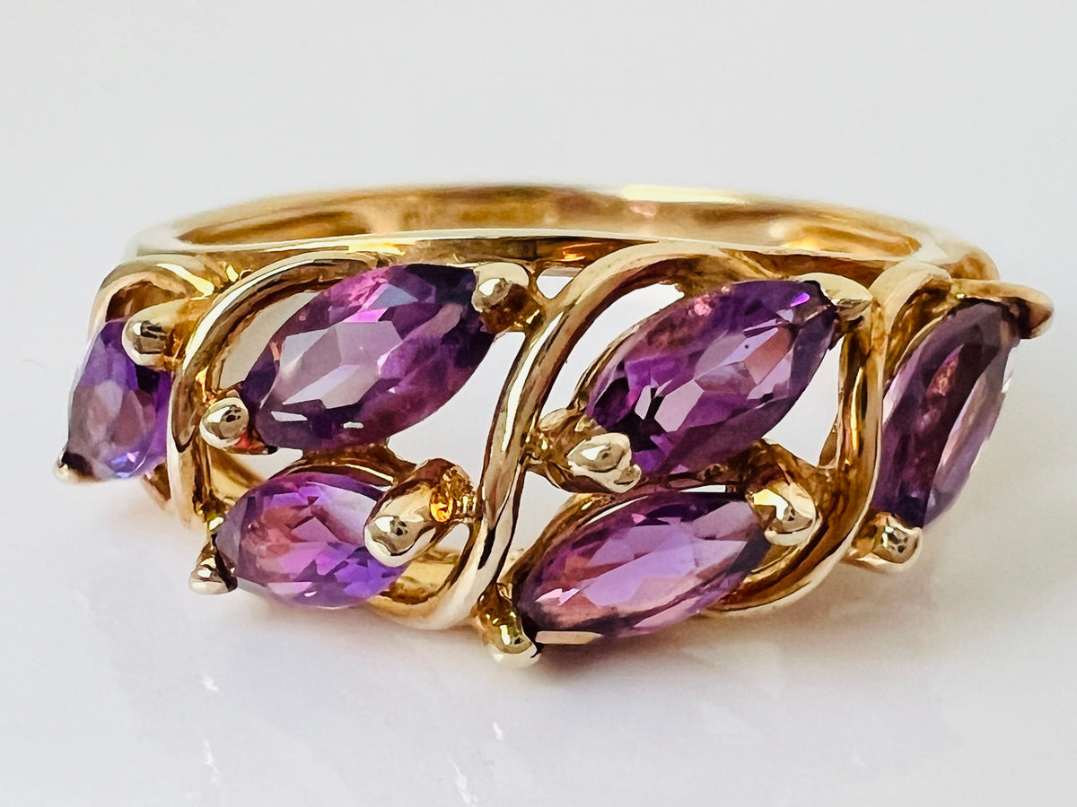 9ct Gold Amethyst Ring