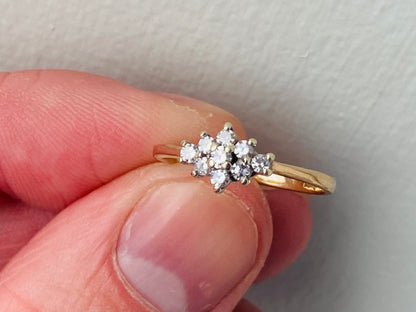 Vintage 9ct Gold Diamond Ring