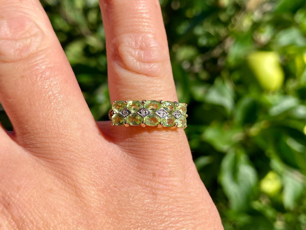9ct Gold Peridot & Diamond Ring