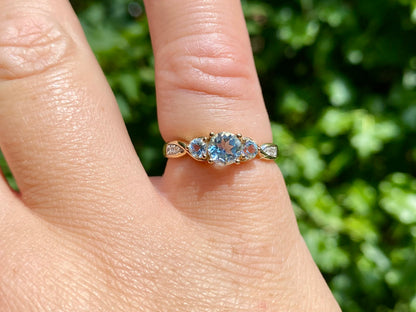 9ct Gold Aquamarine & Diamond Ring