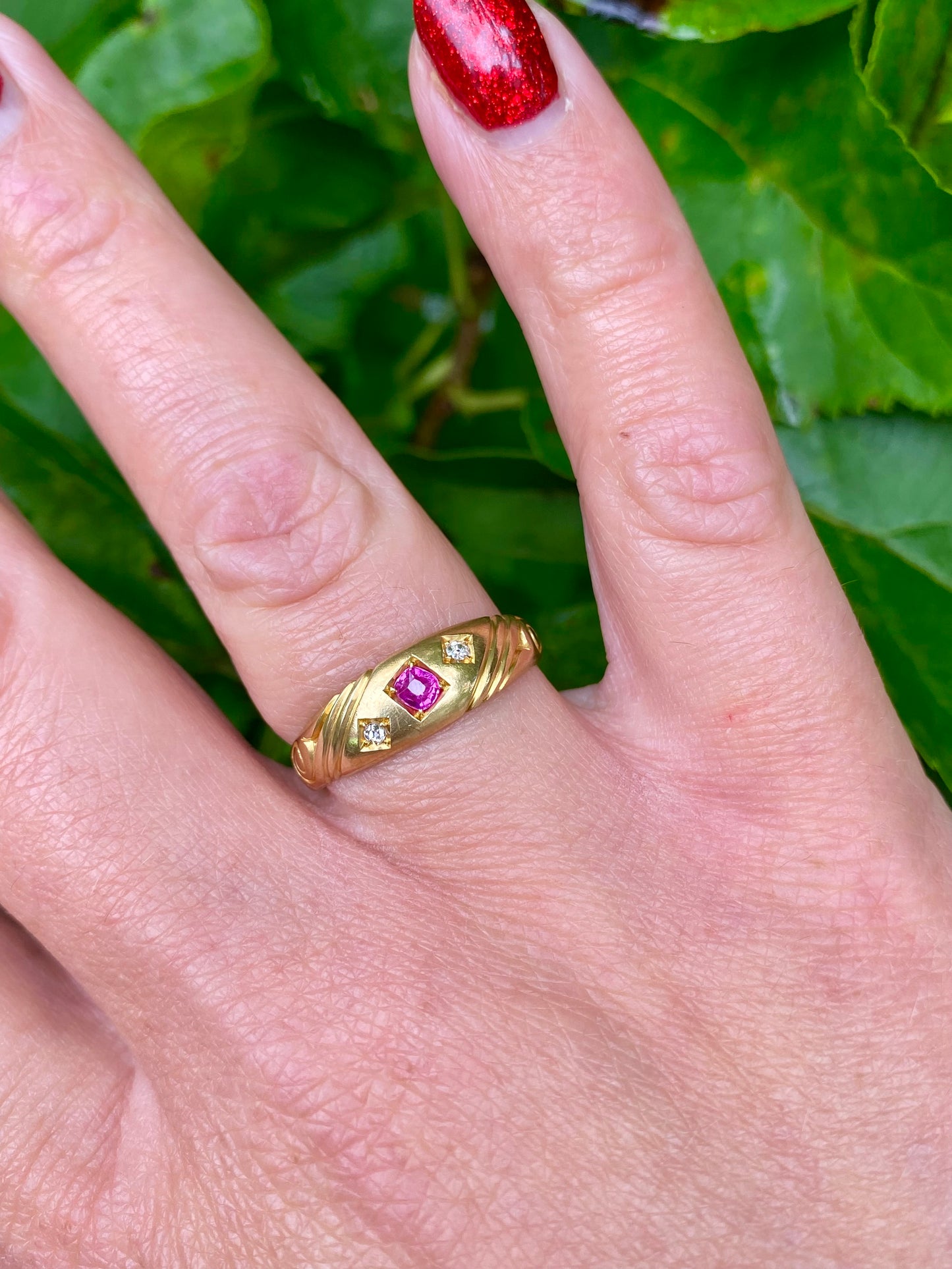 Antique Victorian 18ct Gold Ruby & Diamond Ring