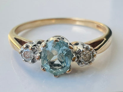 9ct Gold Aquamarine & Diamond Ring