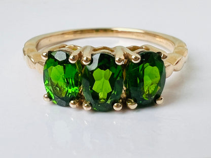 9ct Gold Diopside Ring