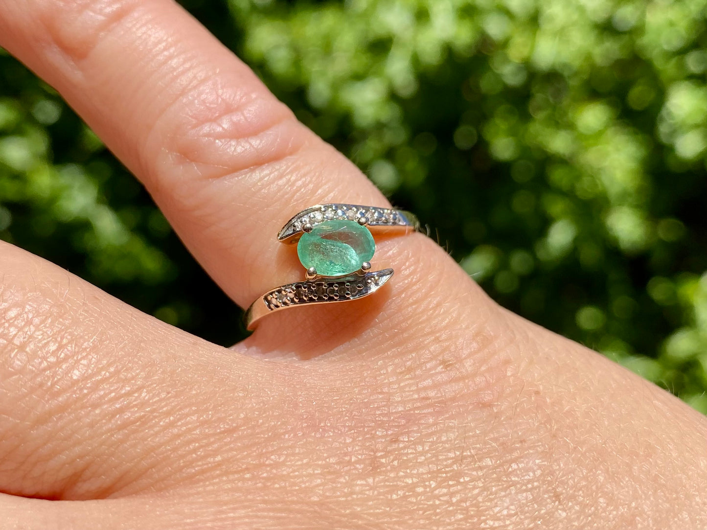 9ct Gold Emerald & Diamond Ring