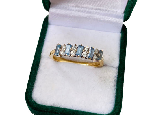 18ct Gold Aquamarine & Diamond Ring