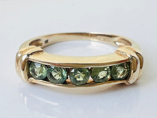 9ct Gold Green Sapphire Ring