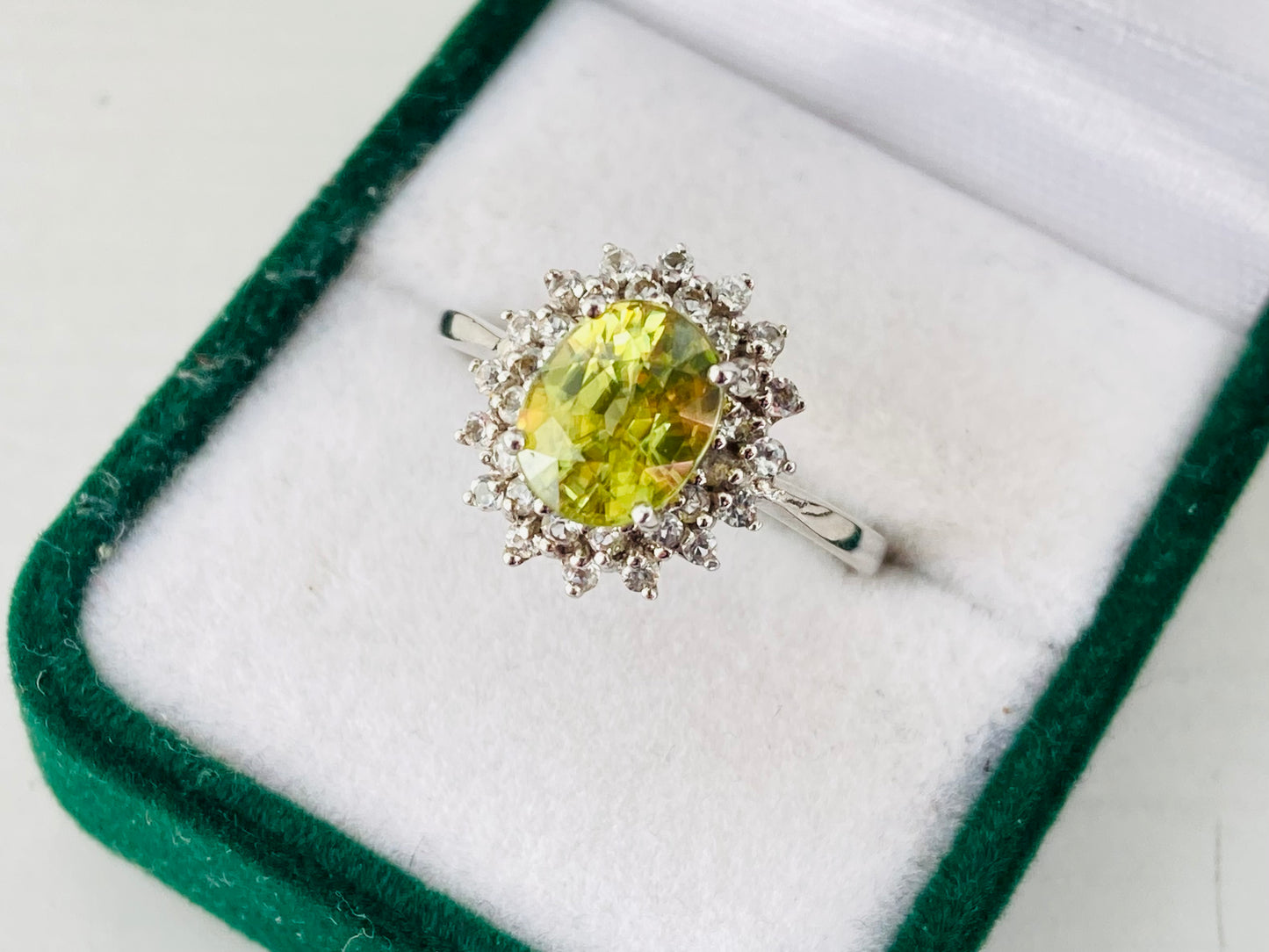 9ct Gold Peridot & Zircon Ring