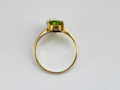 9ct Gold Peridot & Diamond Ring