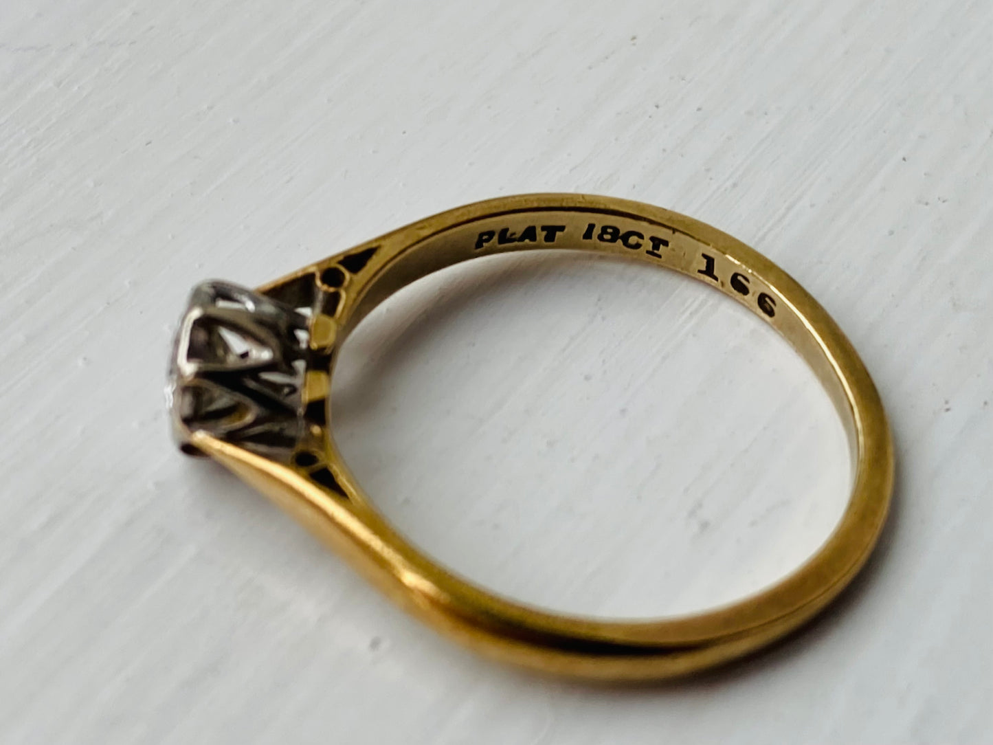 Antique 18ct Gold & Platinum Diamond Ring