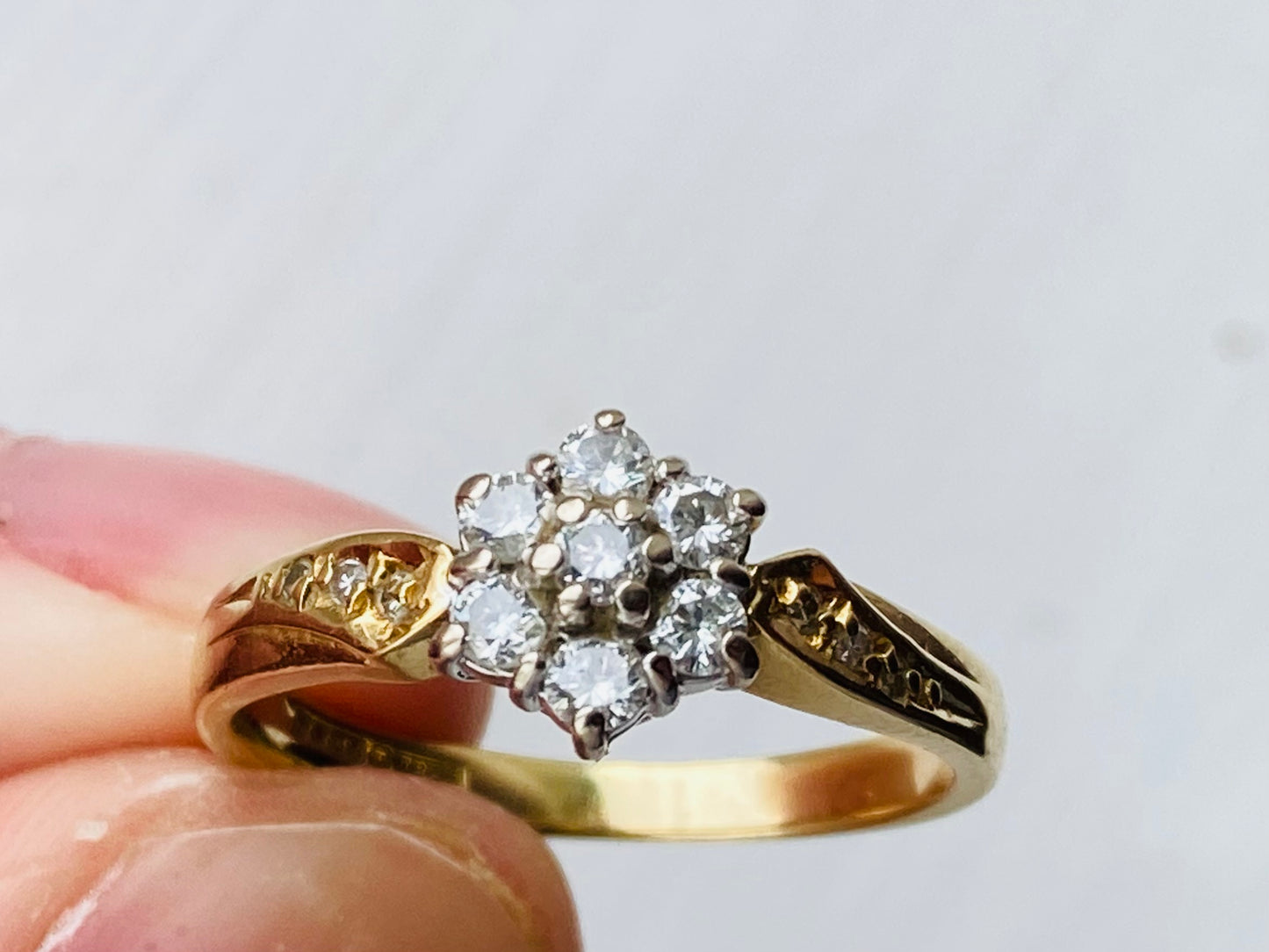 18ct Gold Diamond Ring