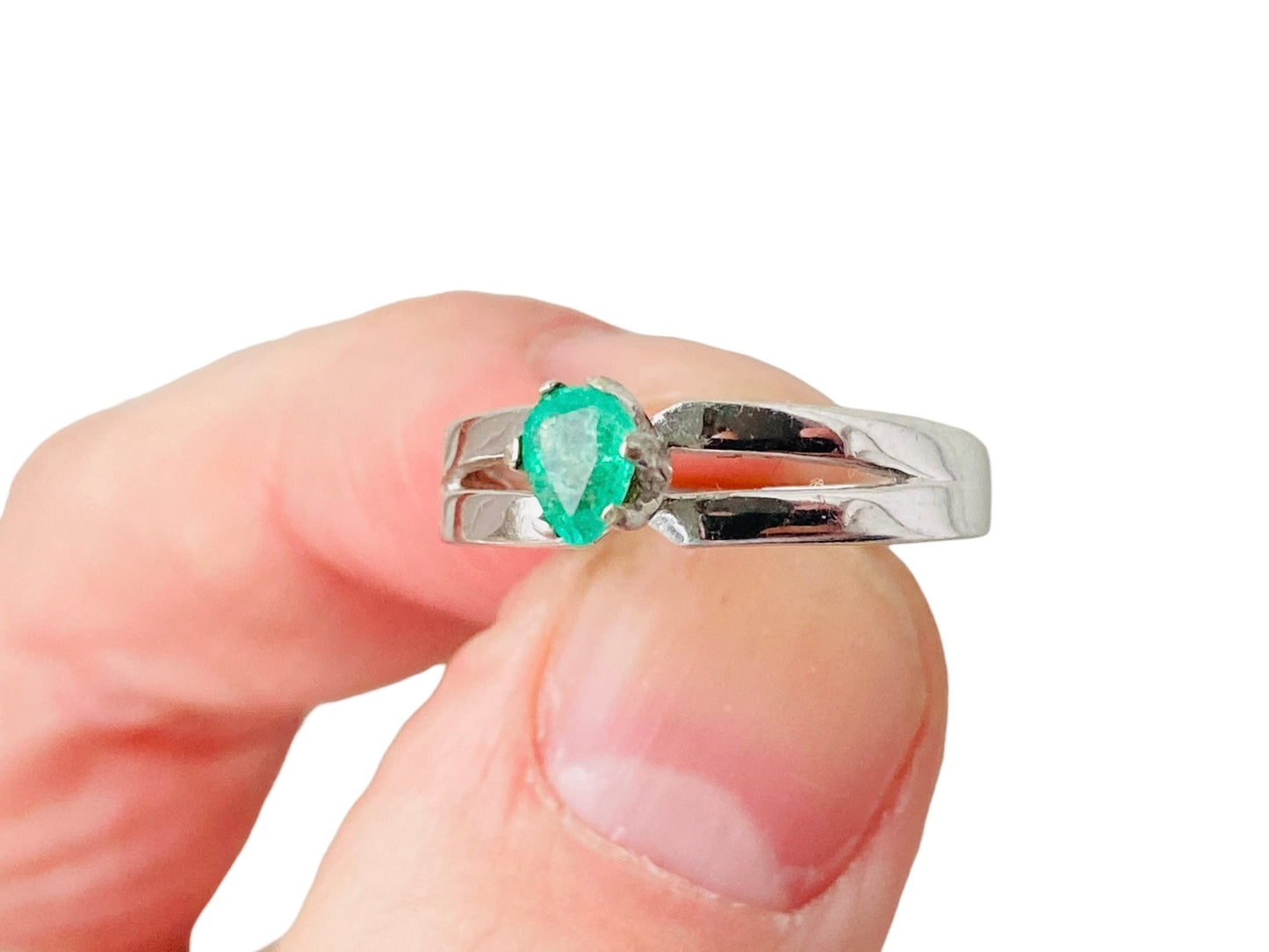 9ct Gold Emerald Ring