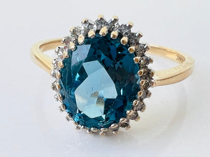 Vintage 9ct Gold Topaz & Diamond Ring