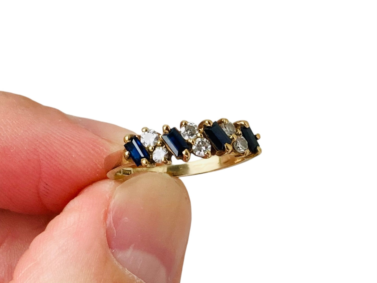 Vintage 9ct Gold Sapphire & Diamond Ring