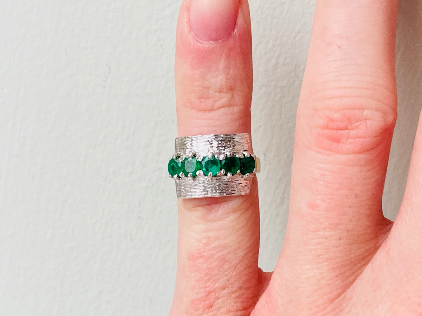 18ct Gold Emerald Ring