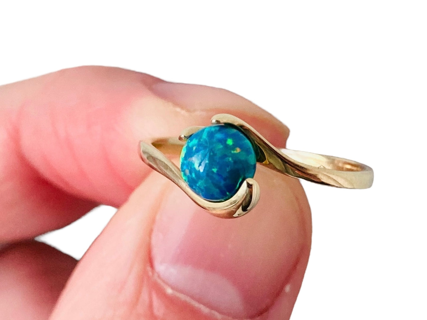 9ct Gold Opal Ring
