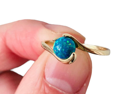 9ct Gold Opal Ring