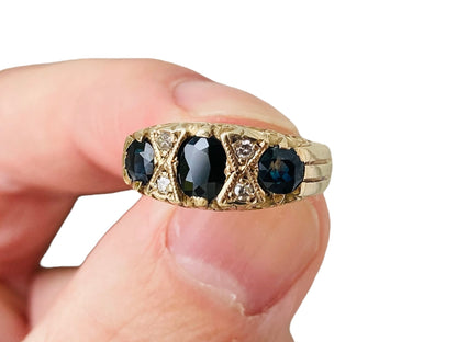 Vintage 9ct Gold Sapphire & Diamond Ring