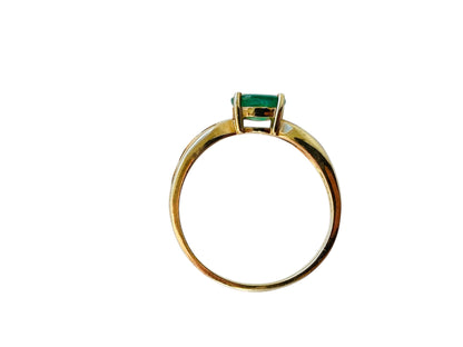 9ct Gold Emerald Ring