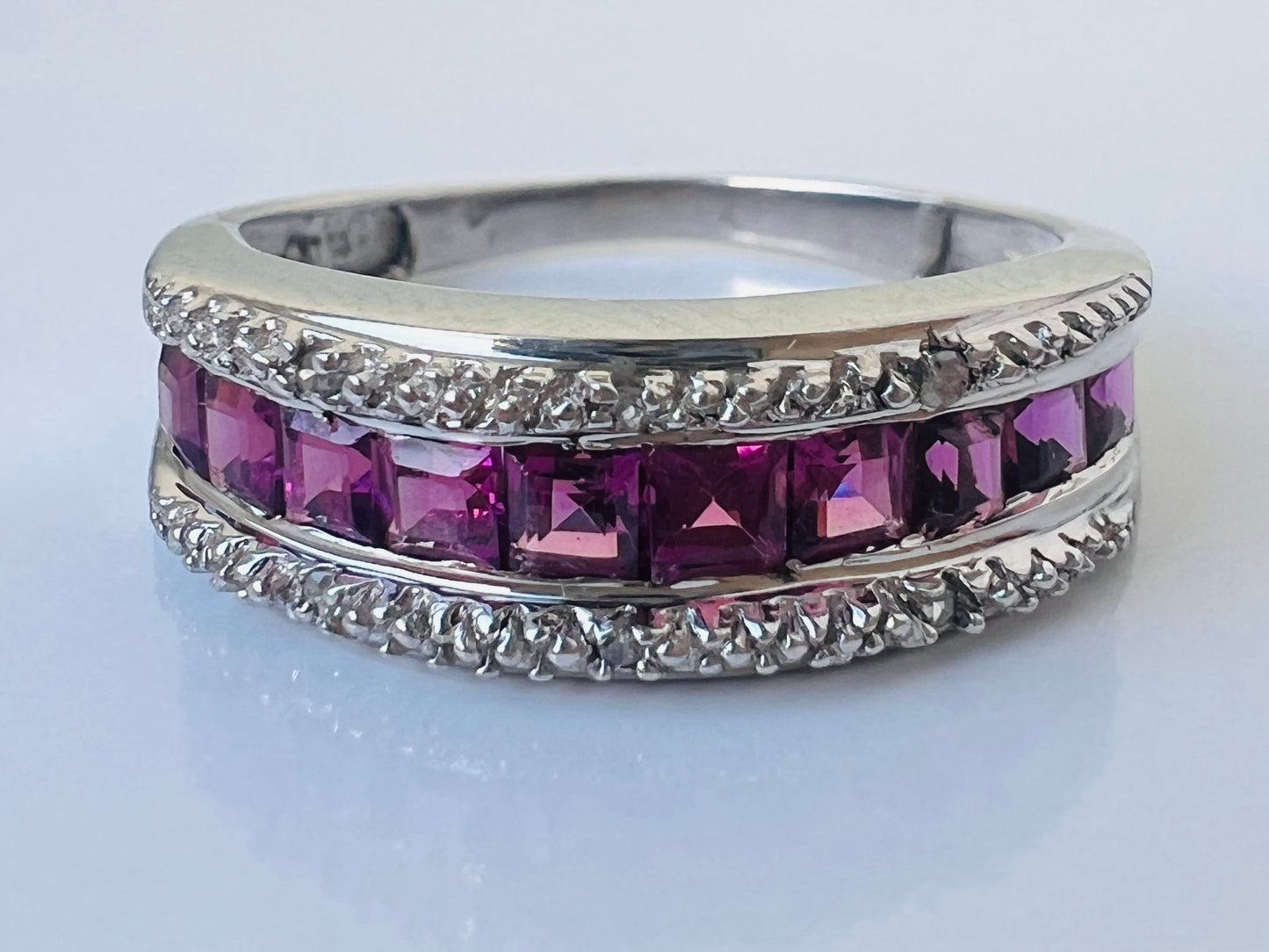 9ct Gold Rhodolite Garnet & Diamond Ring