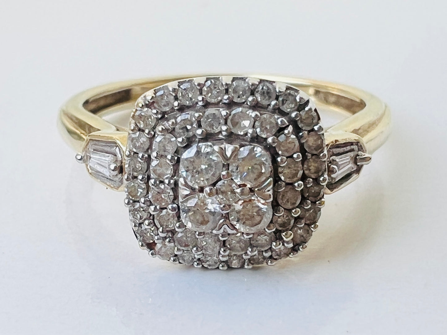 9ct Gold Diamond Ring