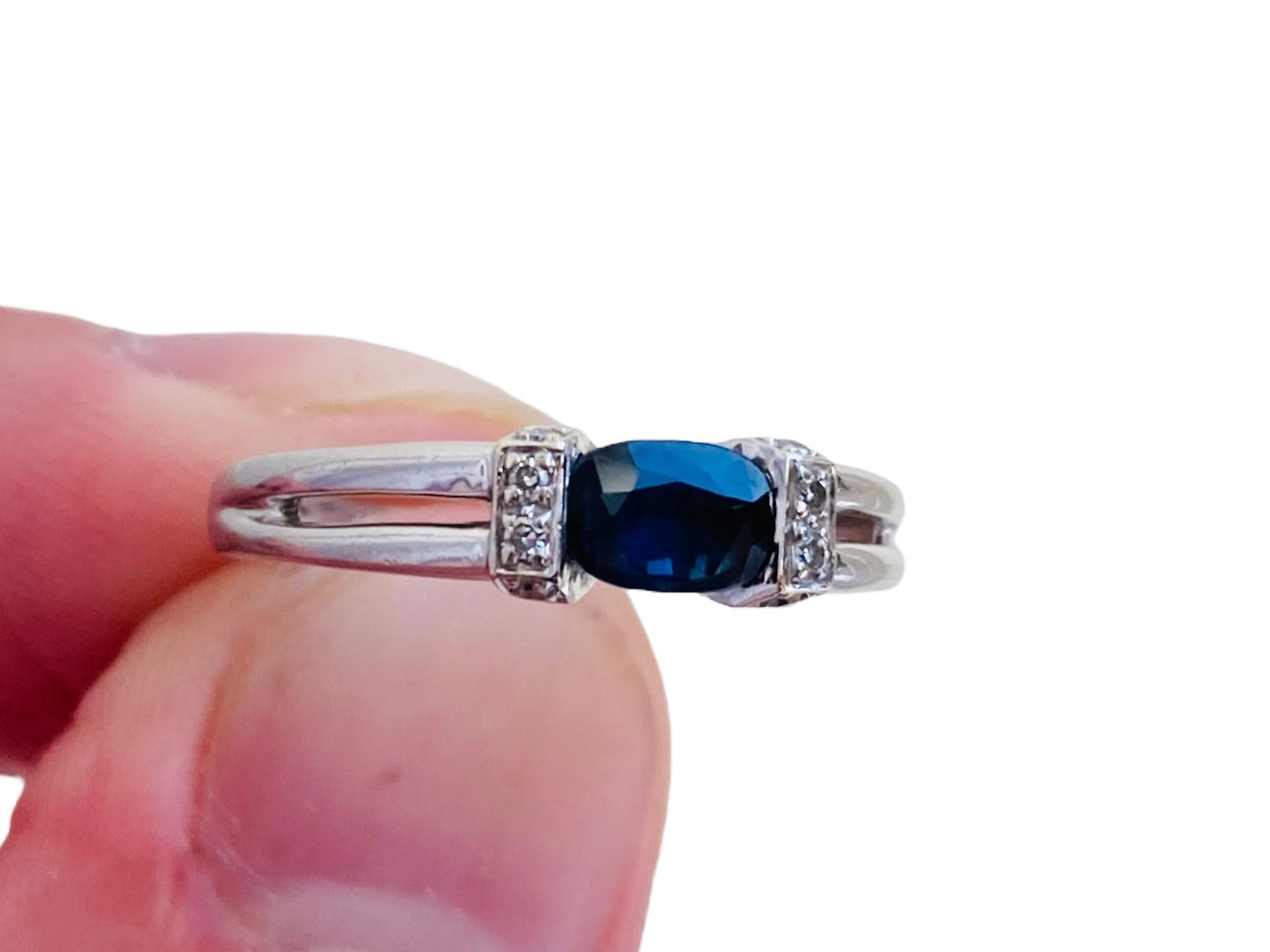 9ct Gold Sapphire & Diamond Ring