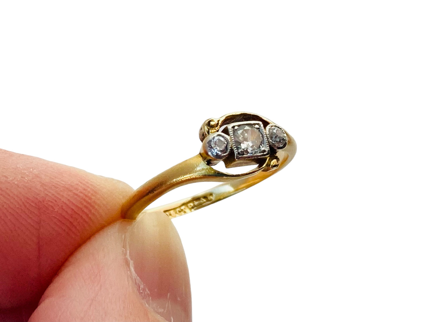 Antique 18ct Gold Diamond Ring