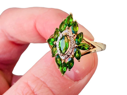 9ct Gold Diopside & Diamond Ring