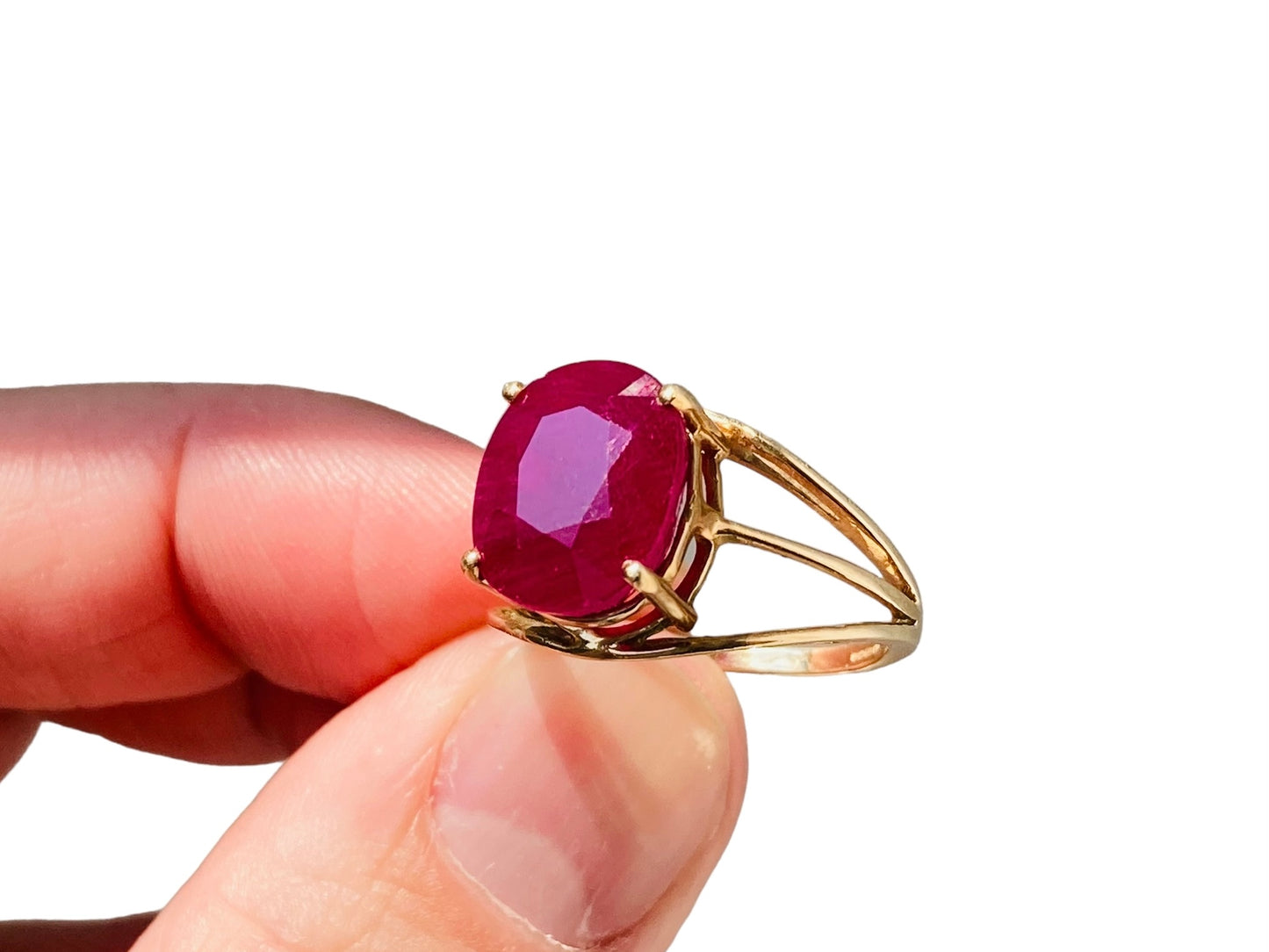 9ct Gold Ruby Ring