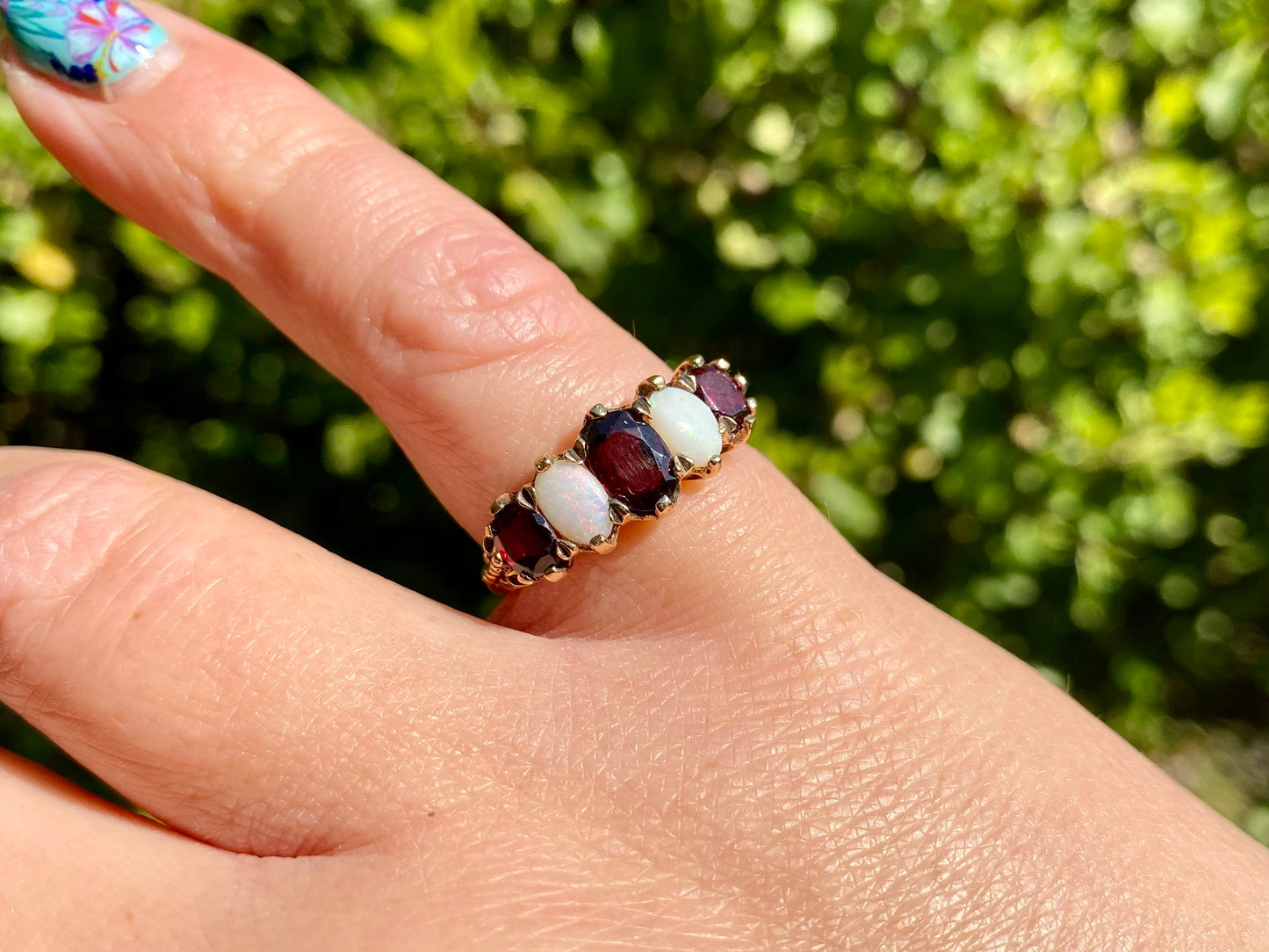 Vintage 9ct Gold Opal & Garnet Ring