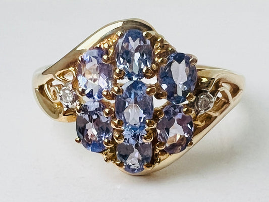 9ct Gold Tanzanite & Diamond Ring