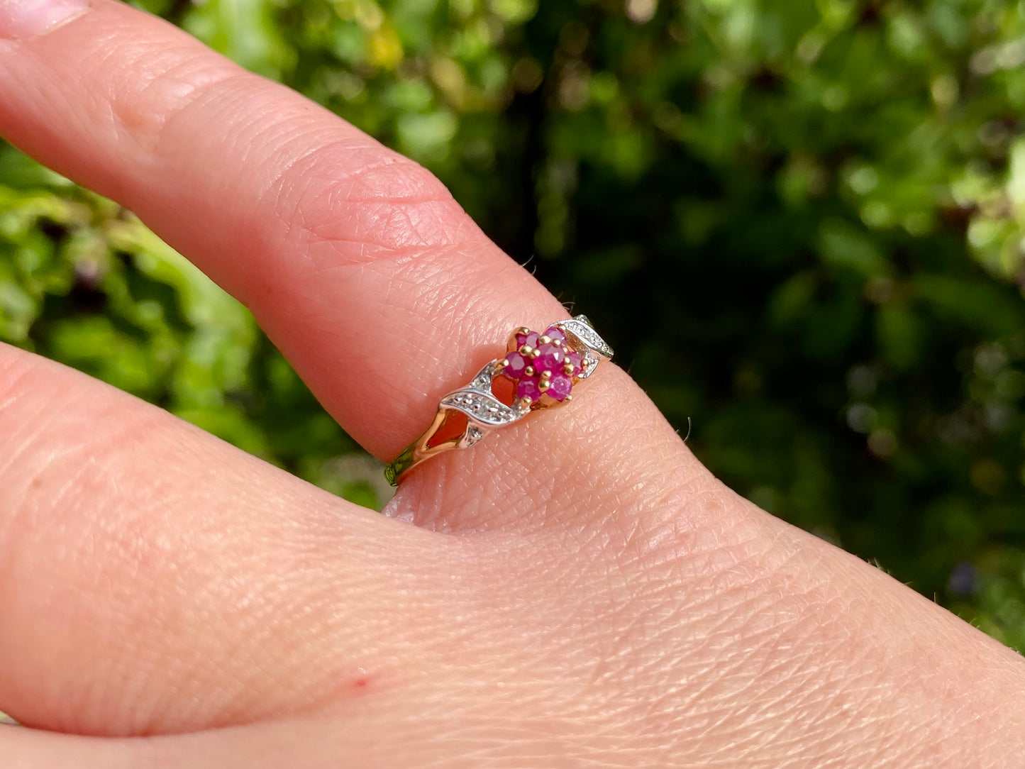 9ct Gold Ruby & Diamond Ring