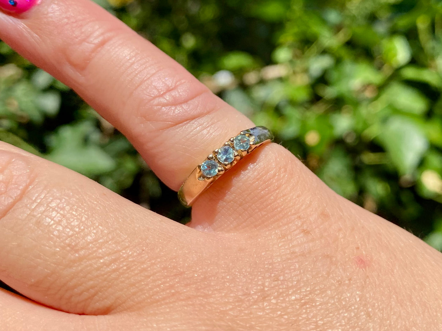9ct Gold Green Sapphire Ring