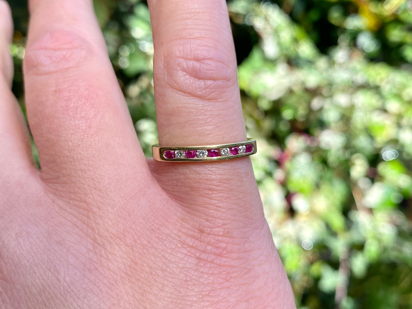 18ct Gold Ruby & Diamond Ring