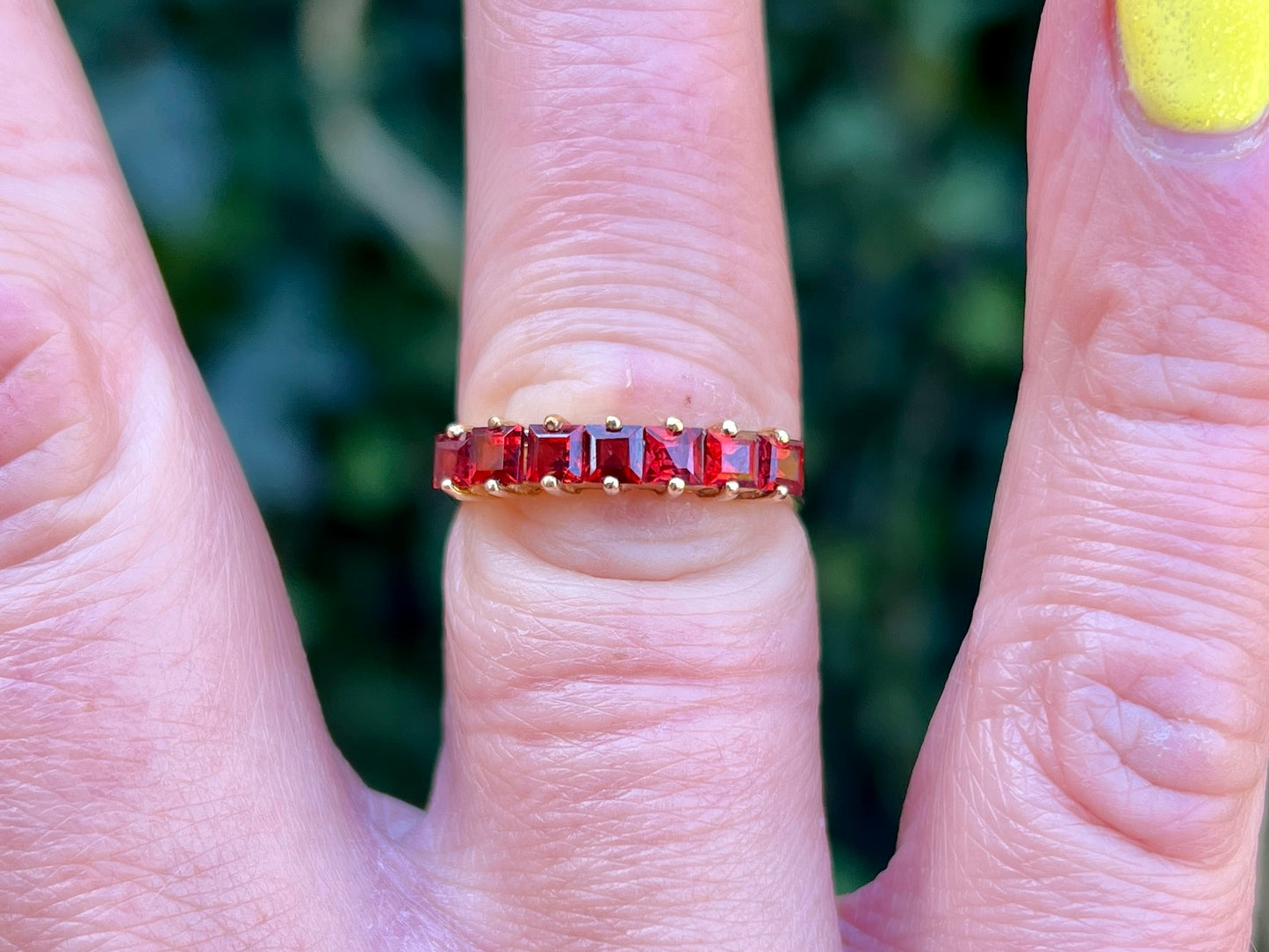 9ct Gold Garnet Ring