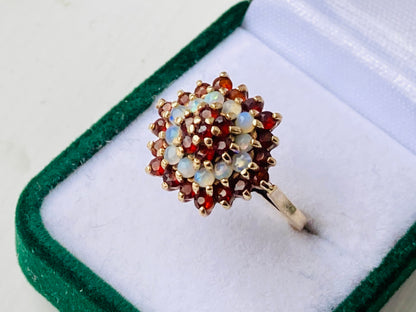 9ct Gold Opal & Garnet Ring