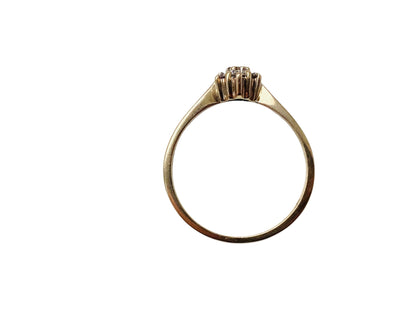 9ct Gold Champagne Diamond Daisy Ring