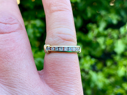 9ct Gold Eleven-Stone 0.33ct Diamond Ring