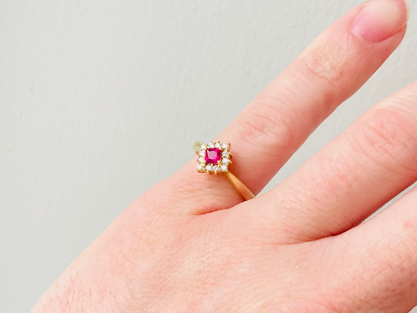 18ct Gold Ruby & Diamond Ring