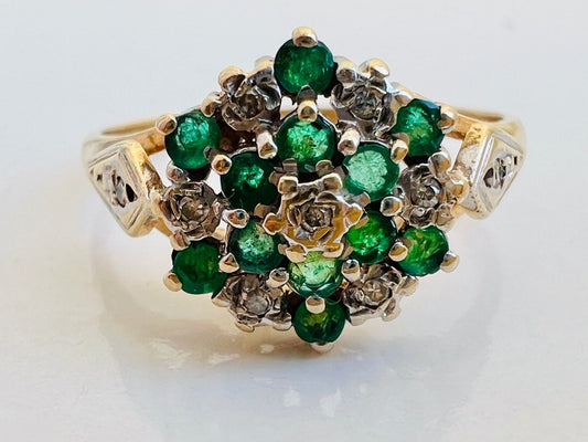 9ct Gold Emerald & Diamond Ring
