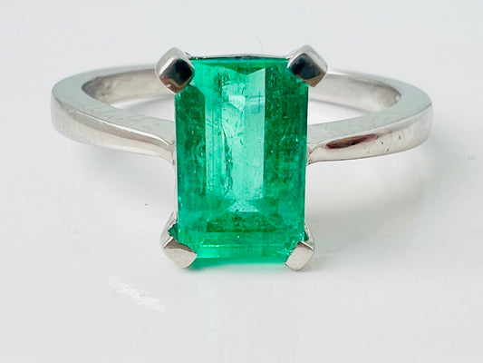Platinum Emerald Ring