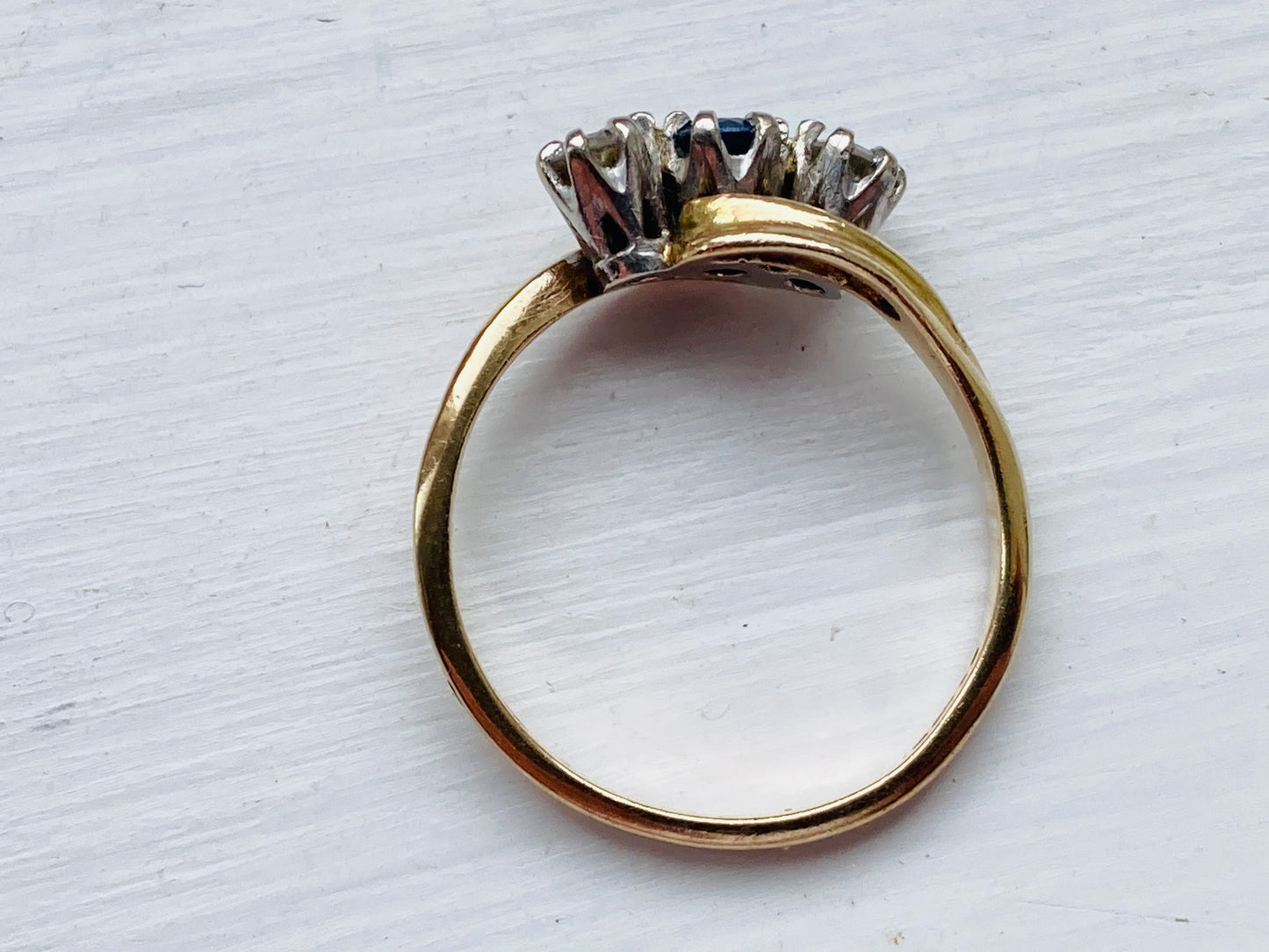 9ct Gold Sapphire & Diamond Ring